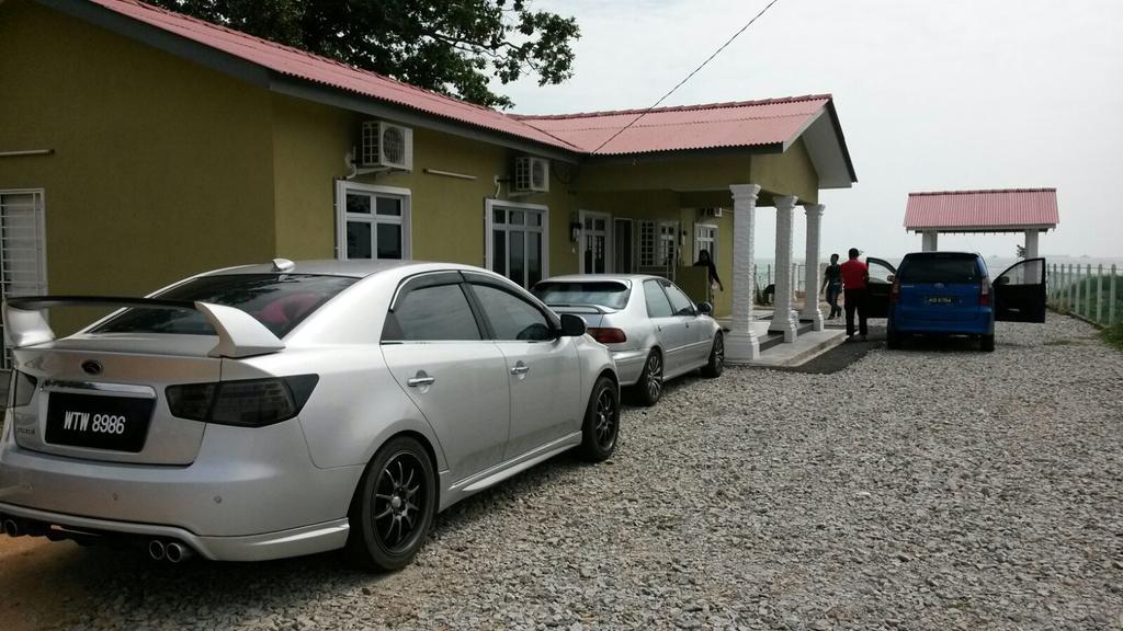 D'Pantai Homestay Kuala Sg. Baru Malacca Exteriör bild