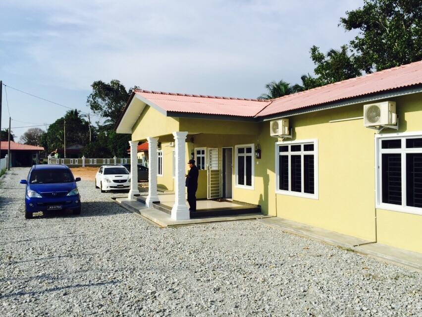 D'Pantai Homestay Kuala Sg. Baru Malacca Exteriör bild